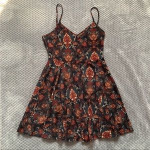 Forever 21 Paisley mini Dress